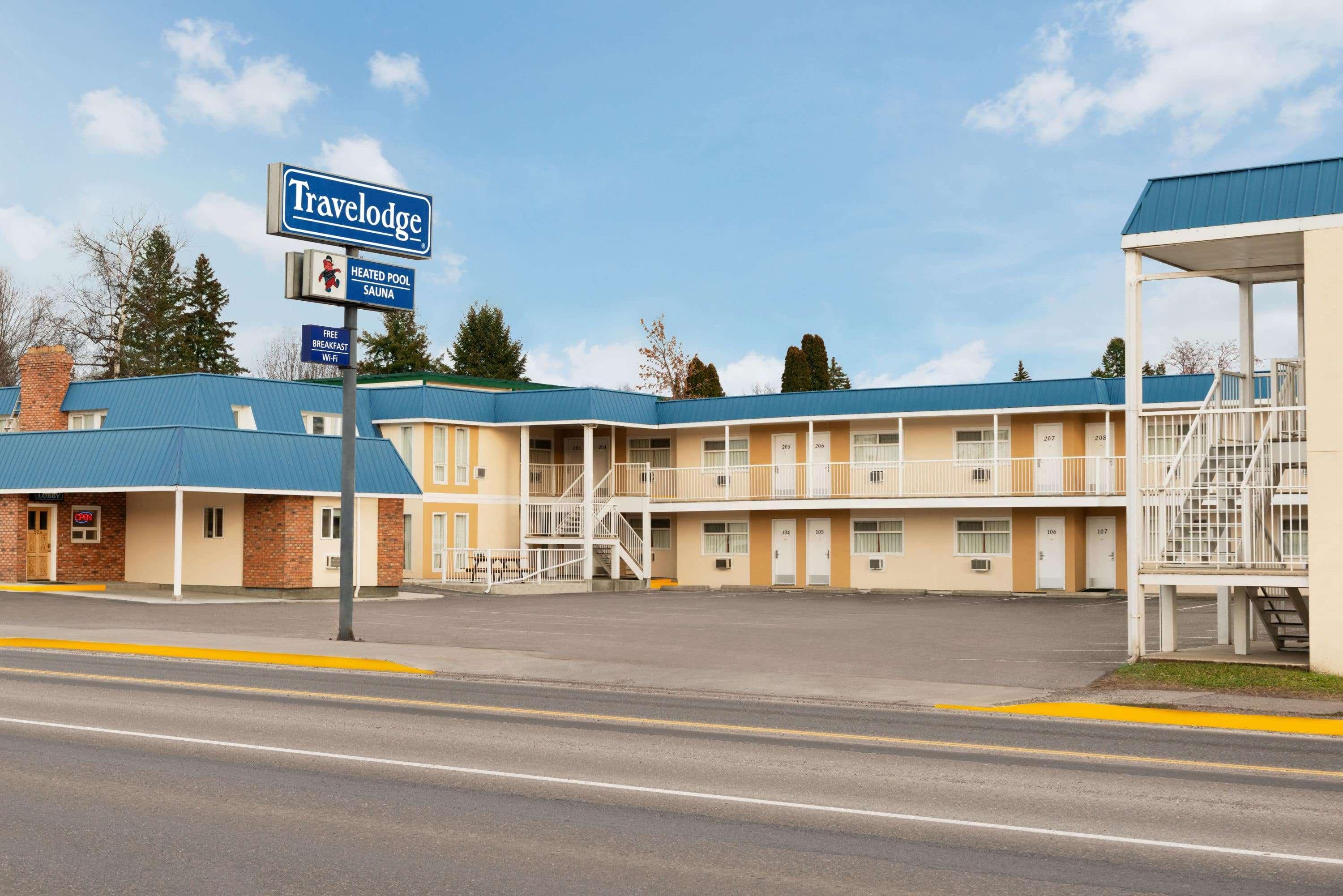 ทราเวลลอดจ์ เควสเนล บริติชโคลัมเบีย Hotel ภายนอก รูปภาพ